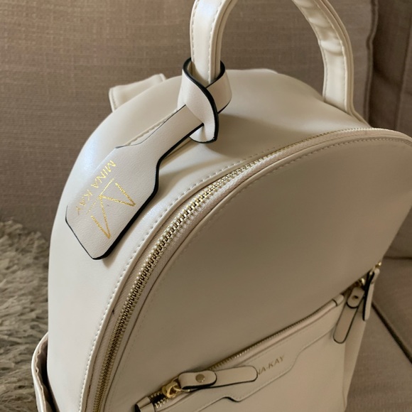 Mina Kay winter white diaper bag backpack.  NWOT - Picture 4 of 8